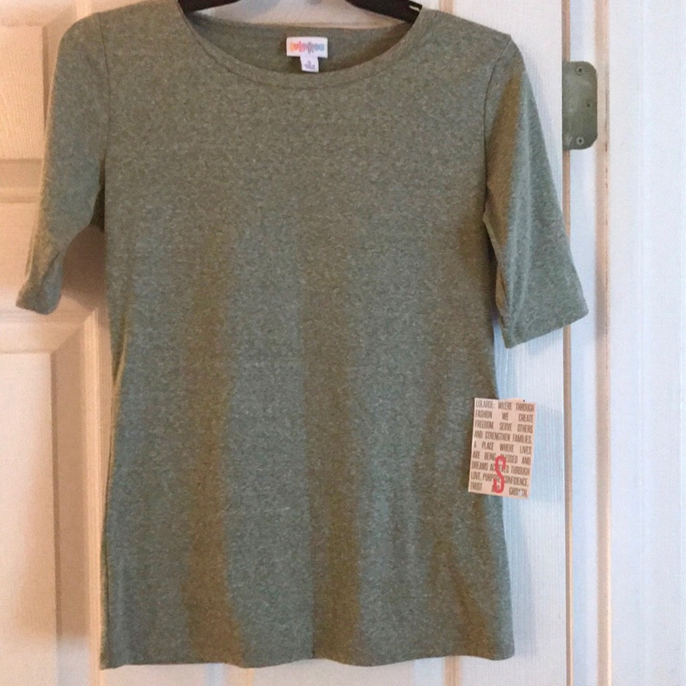 NWT LulaRoe Gigi Small